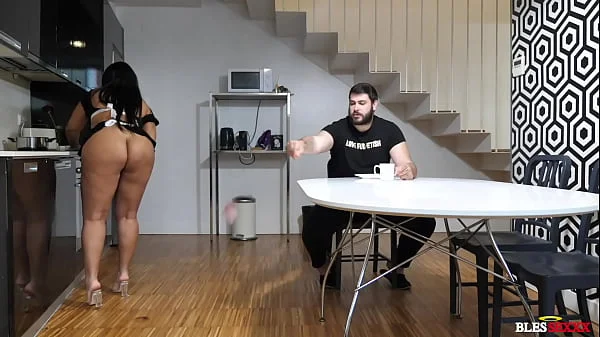 I fuck the maid to save her salary - Karla & Magic Javi