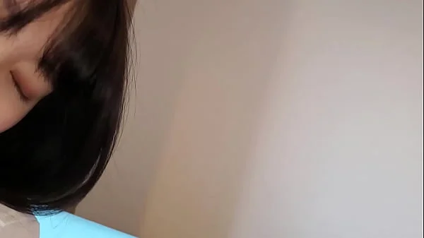 私立お嬢様学校に通う正統派美女。