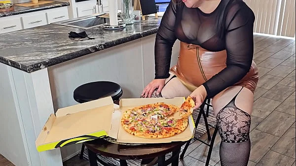Pizza delivery guy arrived late, so I got very upset and jerked off his cock on the pizza and ate it - kinky BBW, SSBBW, POV, ass worship (big butt, big booty, big ass, huge ass, big tits, big boobs, massive ass, fat pussy)