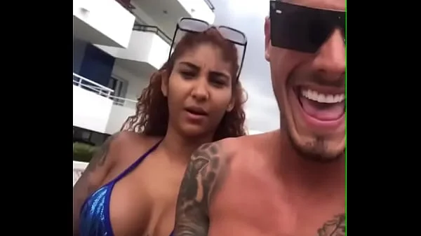 Chris Diamond fode Vênus Afrodita no banheiro