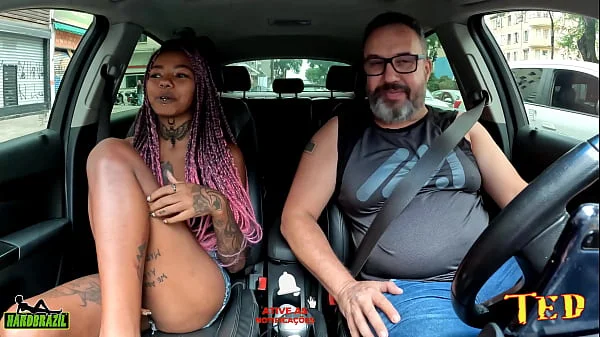 Ela veio para fazer um porno e prometeu trazer a mãe na próxima - Sophia Chocolate