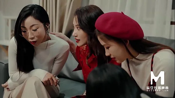 ModelMedia Asia - Family Reunion Dinner - New Year's Eve with my Stepmother and Sister-in-Law