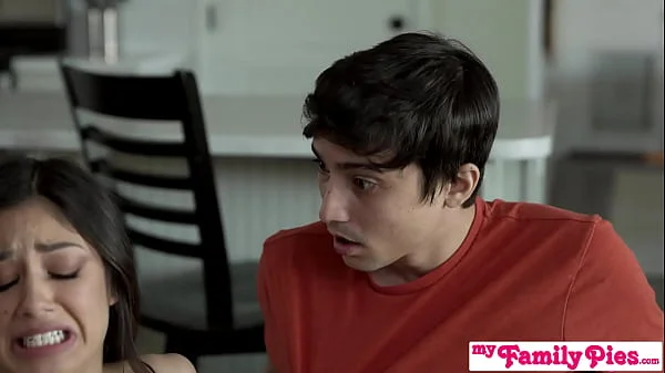 Xxlayna Marie tells Stepbro, He put a load in me that took 2 days to come out! -S21:E5