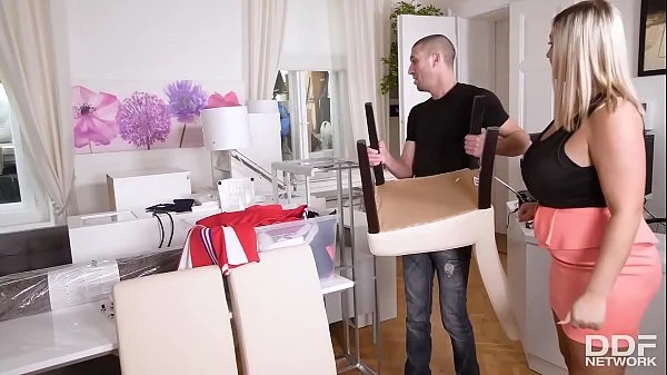 Nikki Brooks in: My Panty Sniffing Step Brother