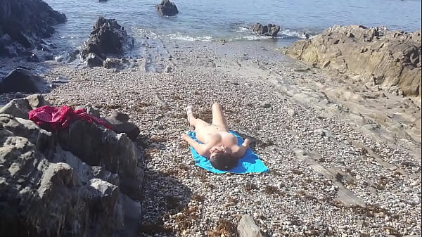 Exhibitionist Flashes his Dick for a Nudist Milf. She Sucked on the Beach