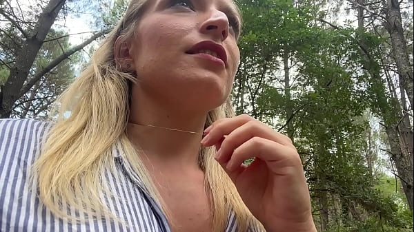 Je me fais défoncer le cul par un inconnu dans son camping car